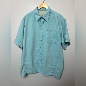 Mountain Hardwear Men's Size XL Blue Button Down Short Sleeve Shirt‎